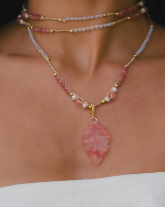 Bijou 2 en 1 FOGLIA | Collier ou Bracelet multi tours | Feuille en Quartz cerise - MTFORJEL