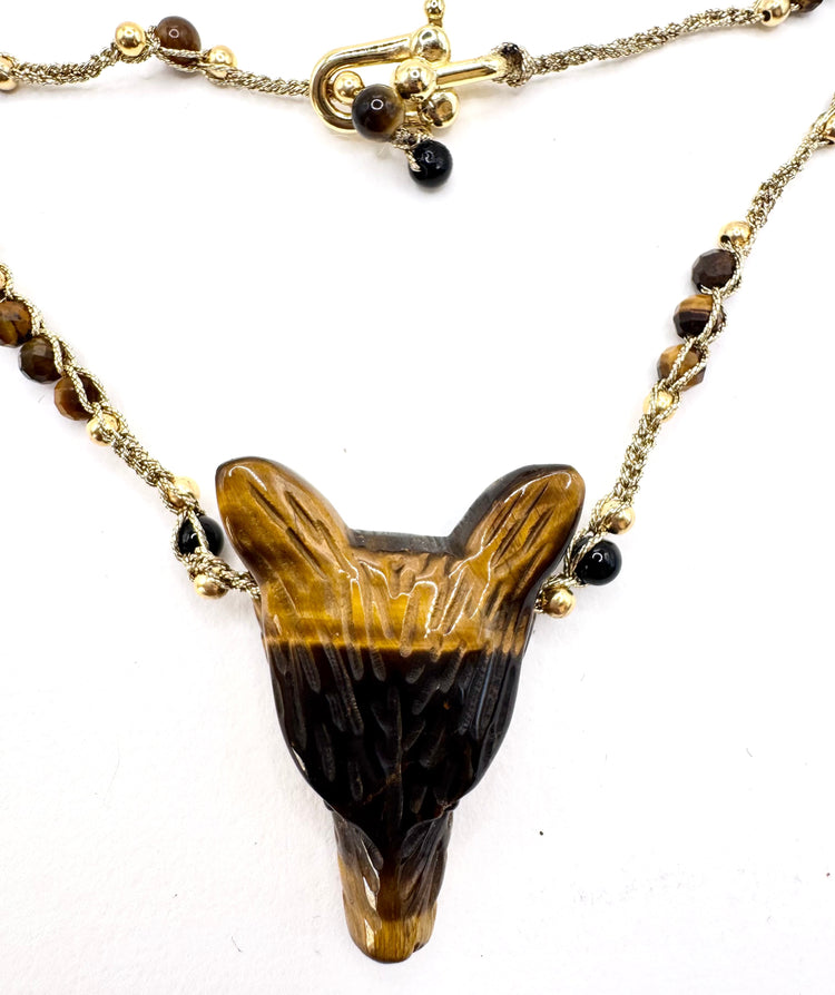 Collier au crochet SALVA LUPA 3 tours | Pendentif LOUP en pierre naturelle Œil de tigre - MTFORJEL