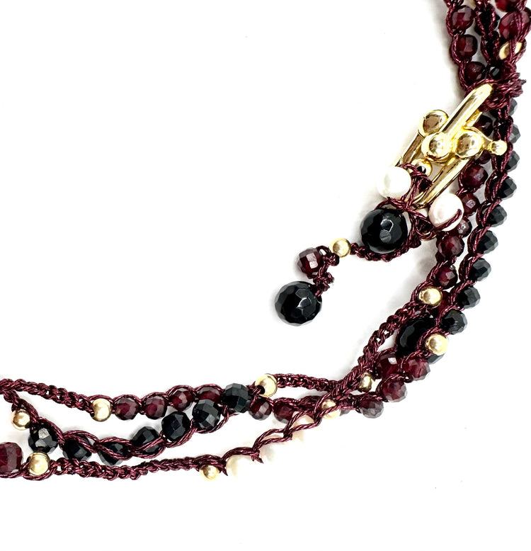 Collier au crochet SALVA LUPA 3 tours | Pendentif LOUP en pierre naturelle Obsidienne & grenat - MTFORJEL
