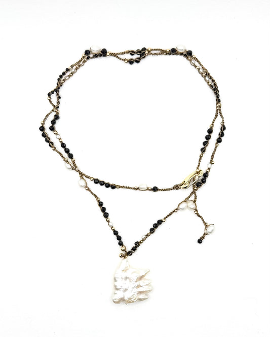 Collier au crochet multi rang ARTI | Pendentif perle KESHI - MTFORJEL