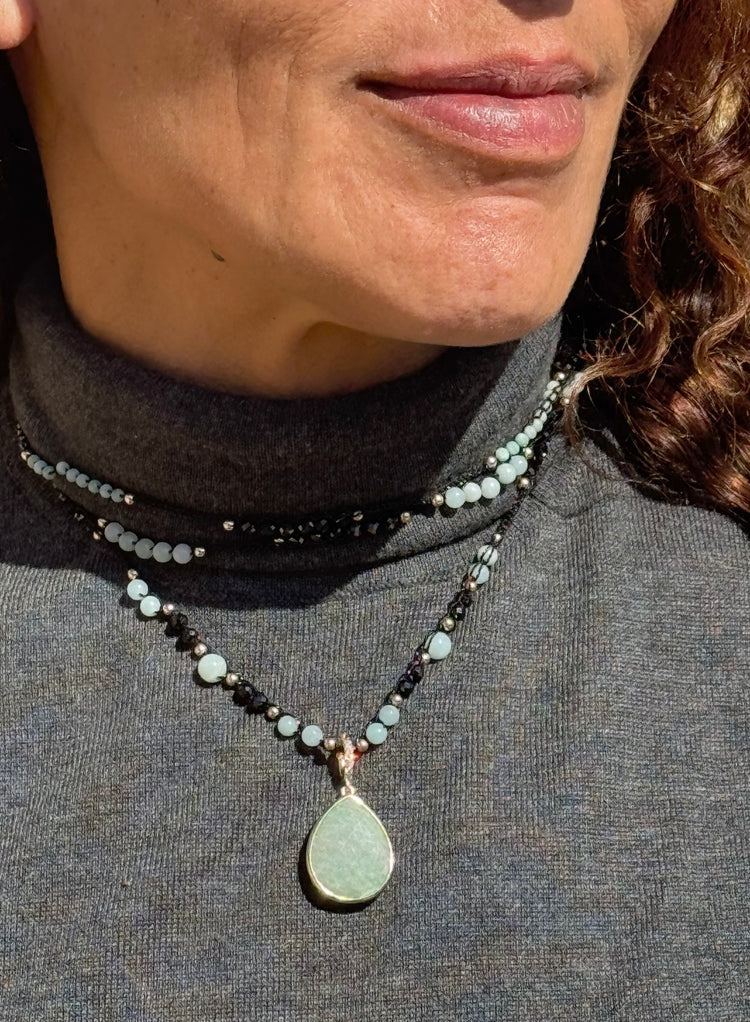 Collier au crochet multi rang GOCCIA | Pendentif Goutte en pierre naturelle Amazonite - MTFORJEL