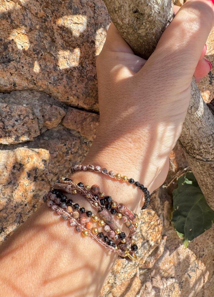 Bijou 2 en 1 au crochet FOGLIA | Collier ou Bracelet multi tours | Pendentif FEUILLE en pierre naturelle Jaspe léopard - MTFORJEL