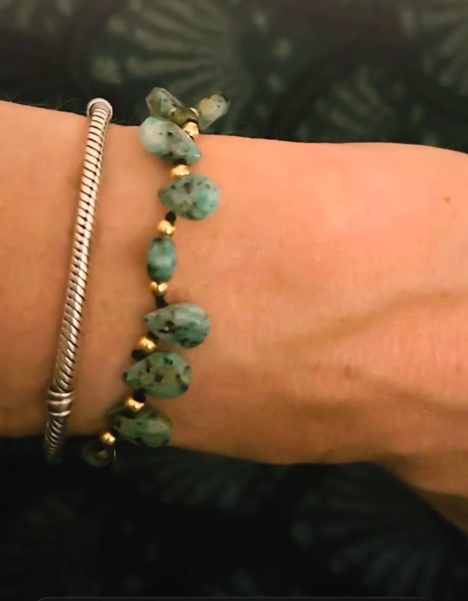 Bracelets GOCCIA | Pierres naturelles et or laminé
