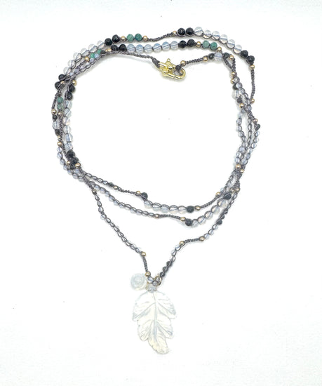 Bijou 2 en 1 au crochet FOGLIA | Collier  ou Bracelet multi tours | Pendentif FEUILLE en pierre naturelle Opalite - MTFORJEL