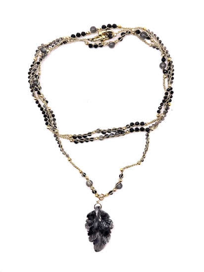 Bijou 2 en 1 au crochet FOGLIA | Collier ou Bracelet multi tours | Pendentif  FEUILLE en pierre naturelle Larvikite - MTFORJEL