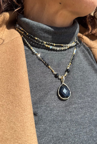 Collier au crochet multi rang GOCCIA | Pendentif Goutte en pierre naturelle Onyx - MTFORJEL