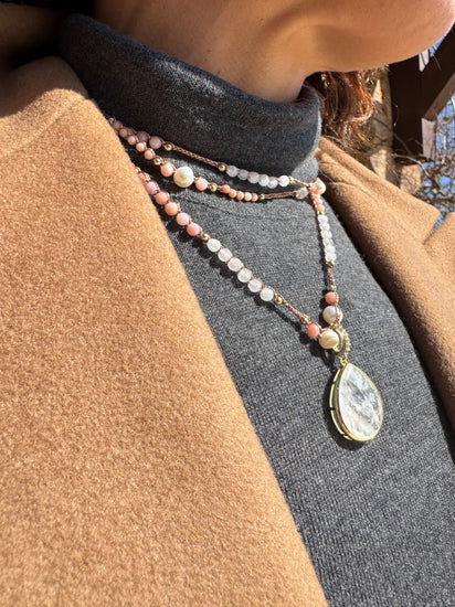 Collier au crochet multi rang GOCCIA | Pendentif  Goutte en pierre naturelle Quartz et pierre de soleil - MTFORJEL