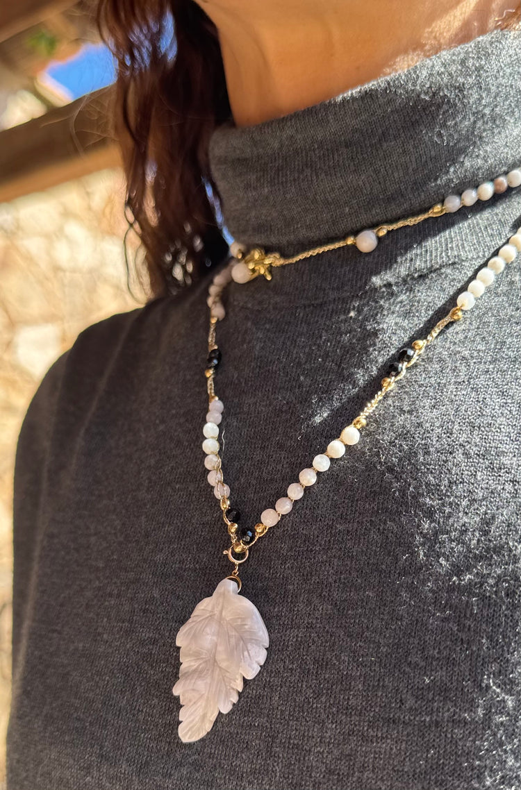 Bijou 2 en 1 au crochet FOGLIA | Collier ou Bracelet multi tours | Pendentif  FEUILLE en pierre naturelle Agate - MTFORJEL