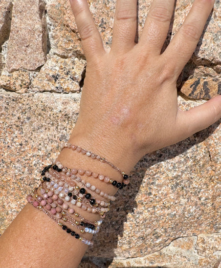 Bijou 2 en 1 au crochet FOGLIA | Collier ou Bracelet multi tours | Pendentif FEUILLE en pierre naturelle Jaspe neige - MTFORJEL