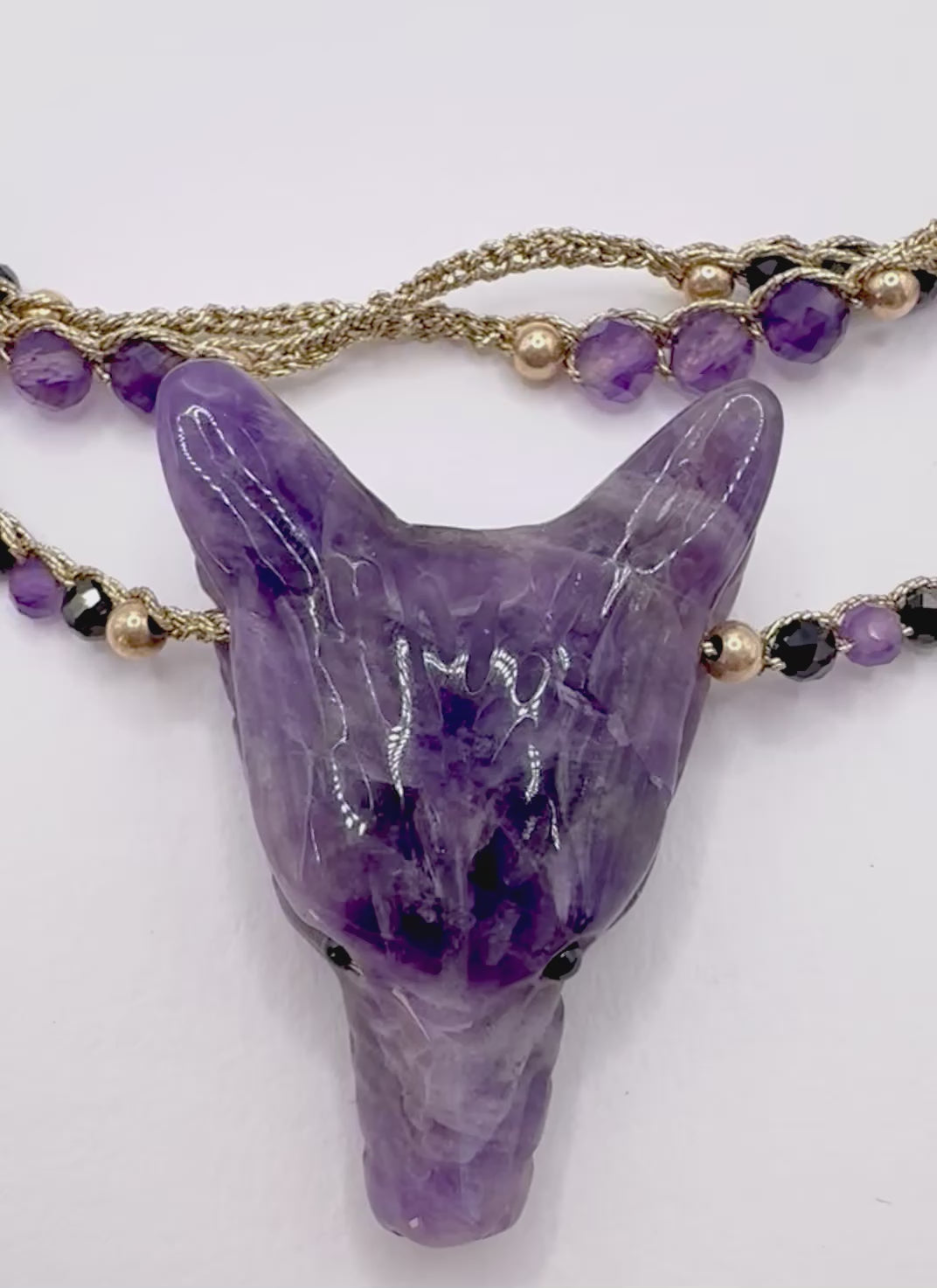 Collier loup pierre naturelle